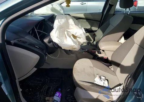 2012 Ford Focus Se z USA, uszkodzony, nr VIN 1FAHP3F25CL213544